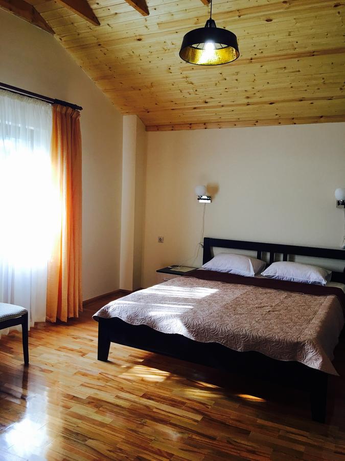 Киараз Старт Hotel Pitsunda Exterior foto