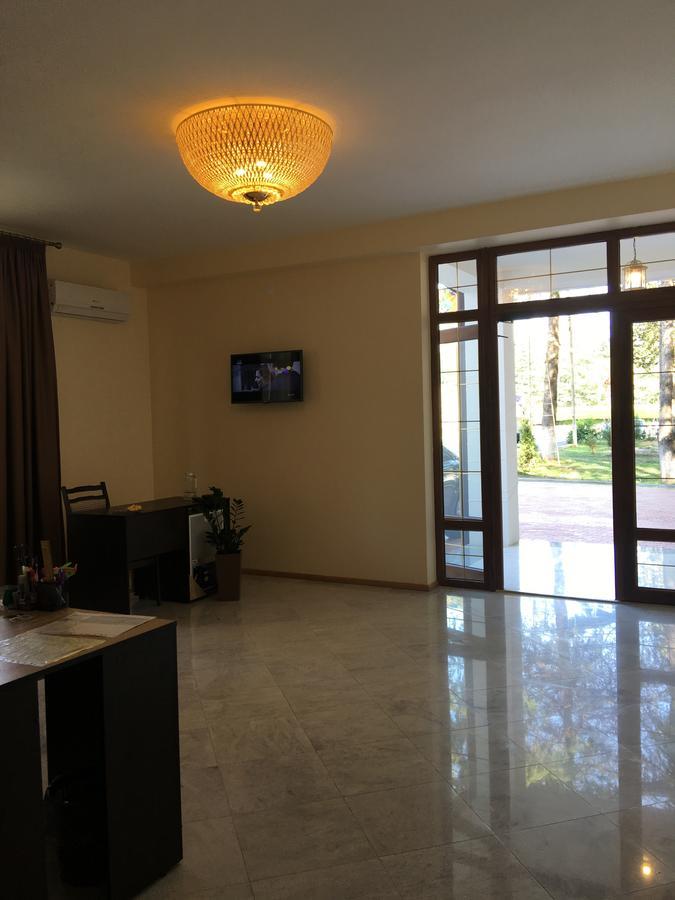 Киараз Старт Hotel Pitsunda Exterior foto