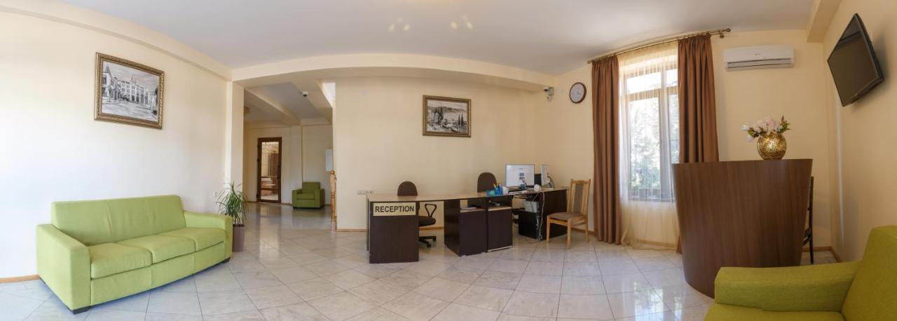 Киараз Старт Hotel Pitsunda Exterior foto