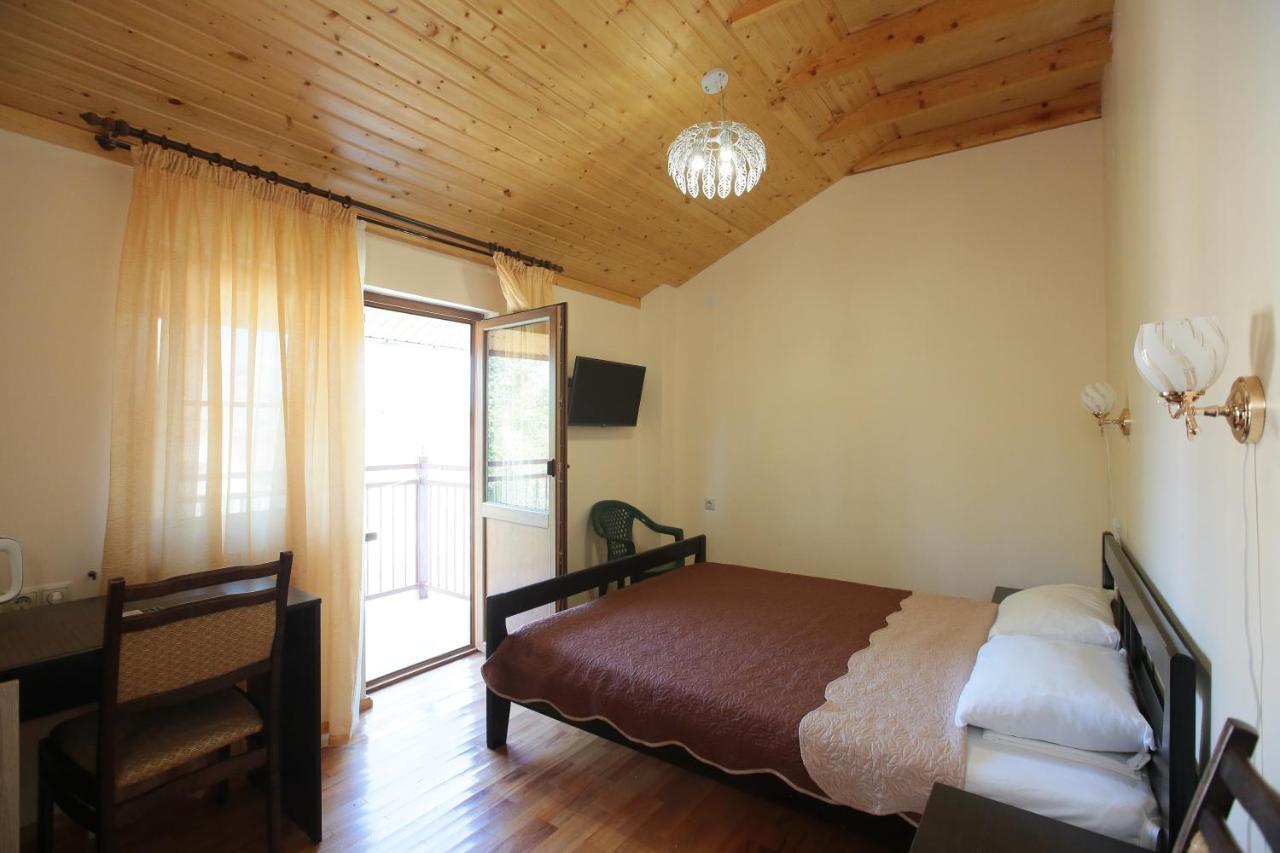 Киараз Старт Hotel Pitsunda Exterior foto