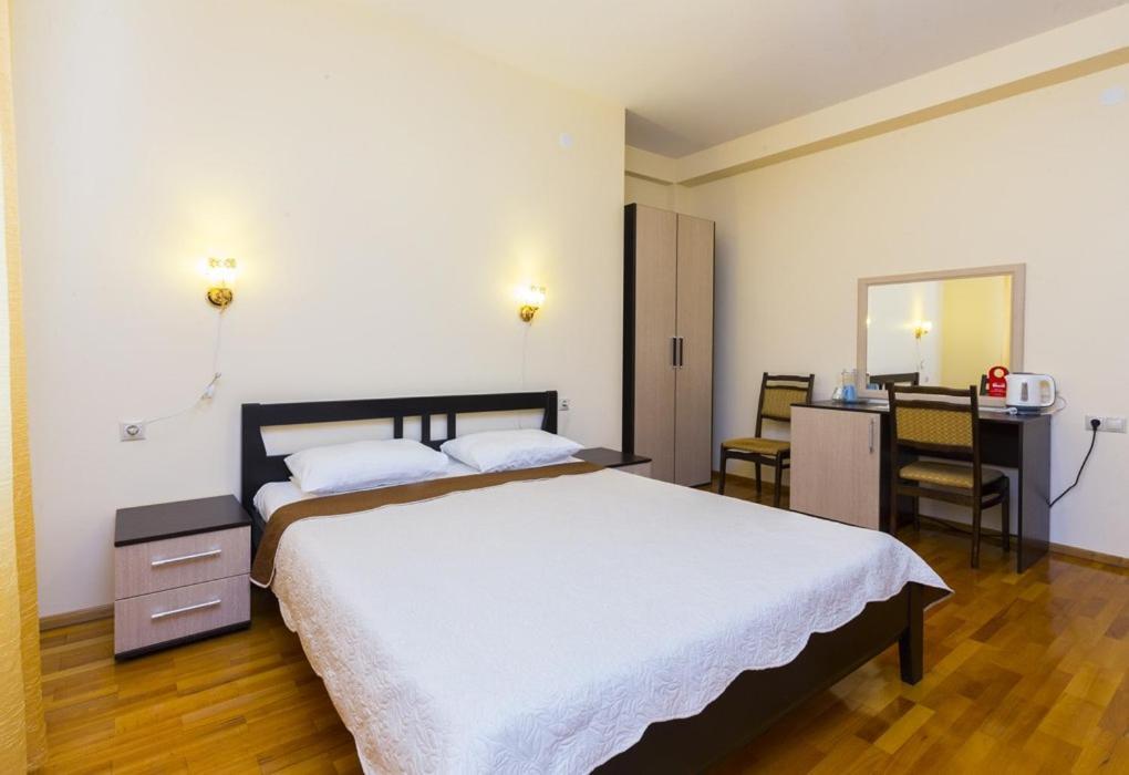 Киараз Старт Hotel Pitsunda Exterior foto